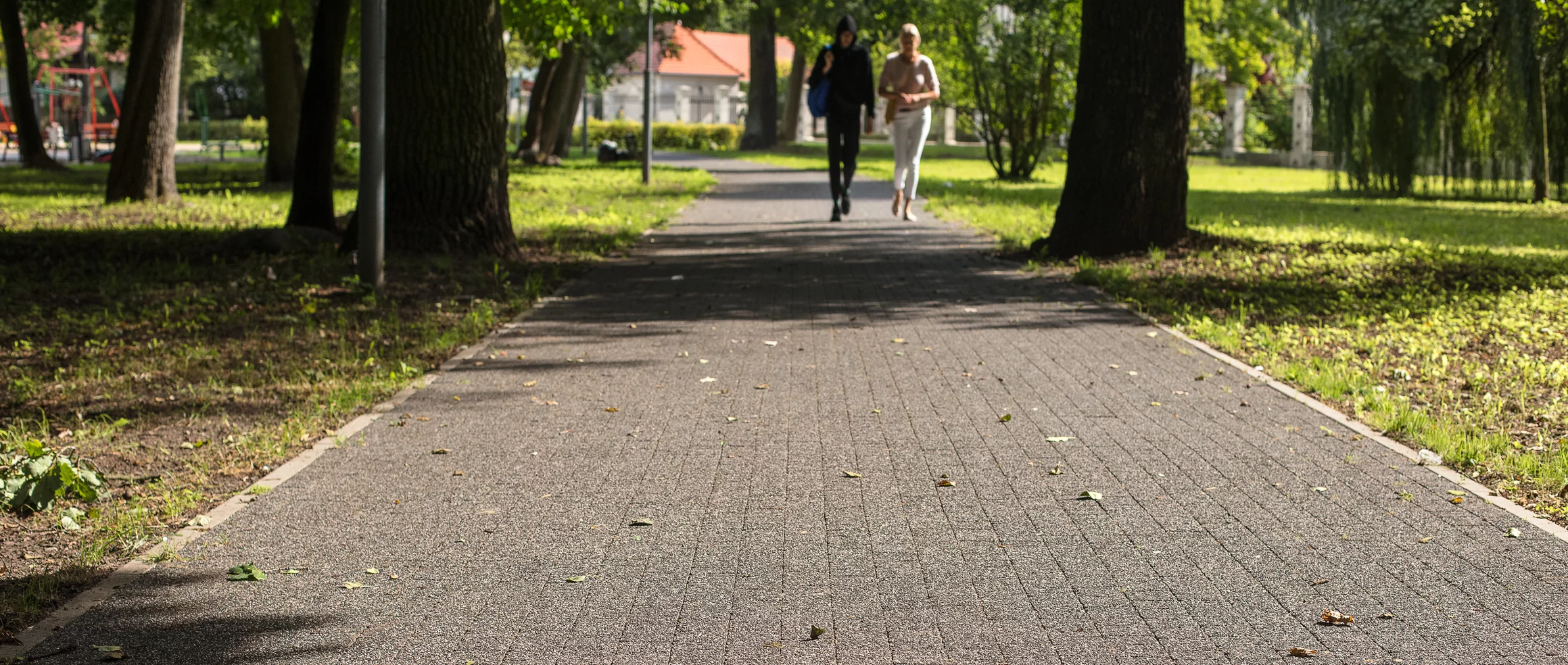 Polbruk Avanti – grafitowy, ujęcie 2