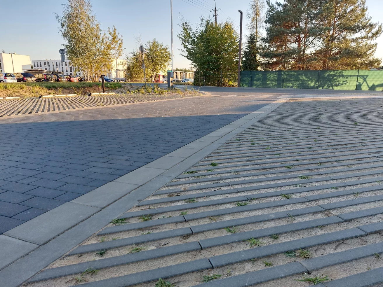 Polbruk Tech Retencja+ – realizacja nawierzchni ażurowej