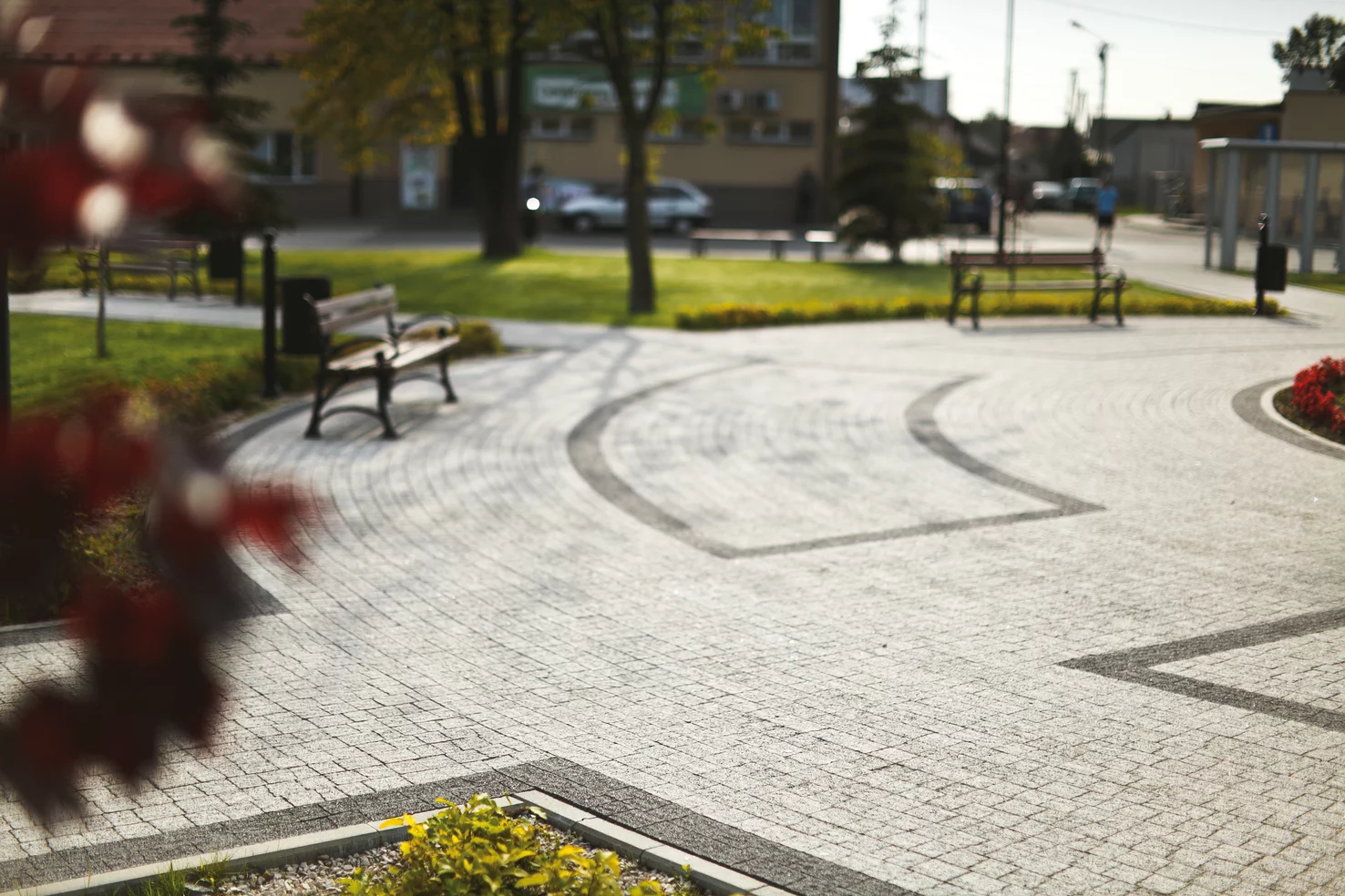Kostka brukowa Polbruk Avanti – nawierzchnia w kolorze szarym