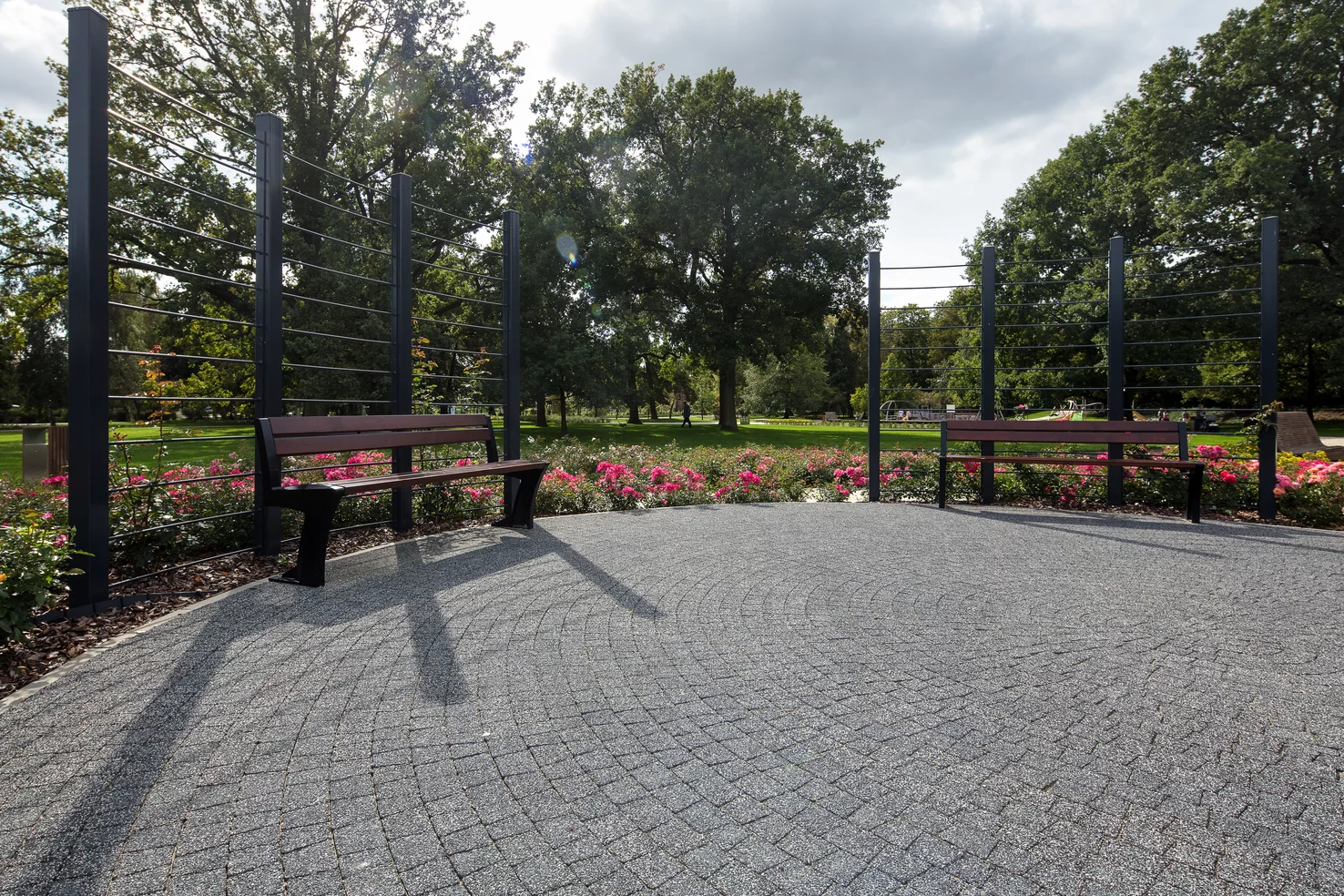 Polbruk Avanti – realizacja z kostki grafitowej